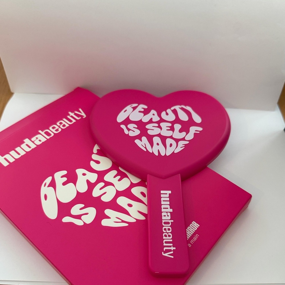 Hudabeauty - Picture 2 of 3